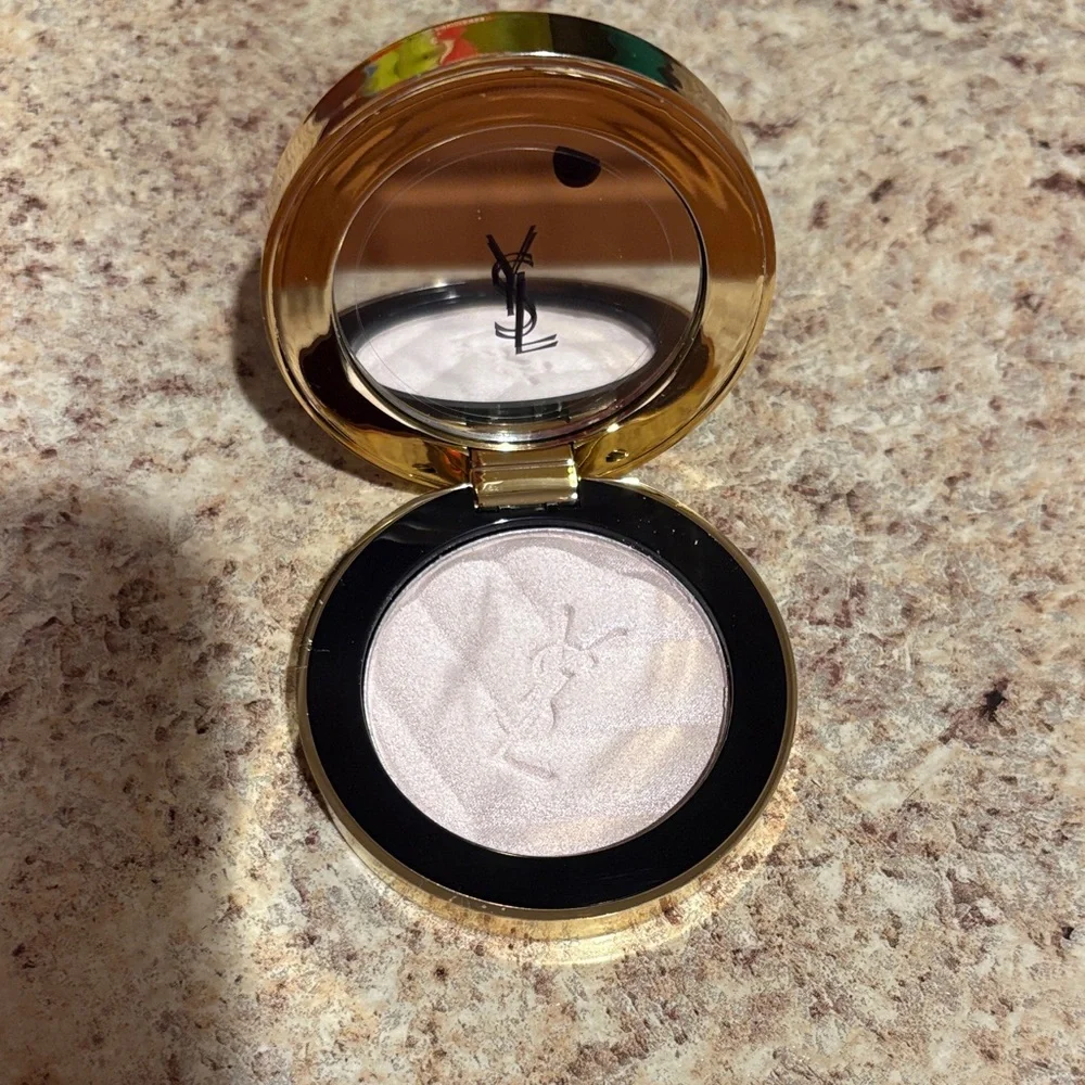 Yves Saint Laurent- Make Me Blush - Picture 2 of 2
